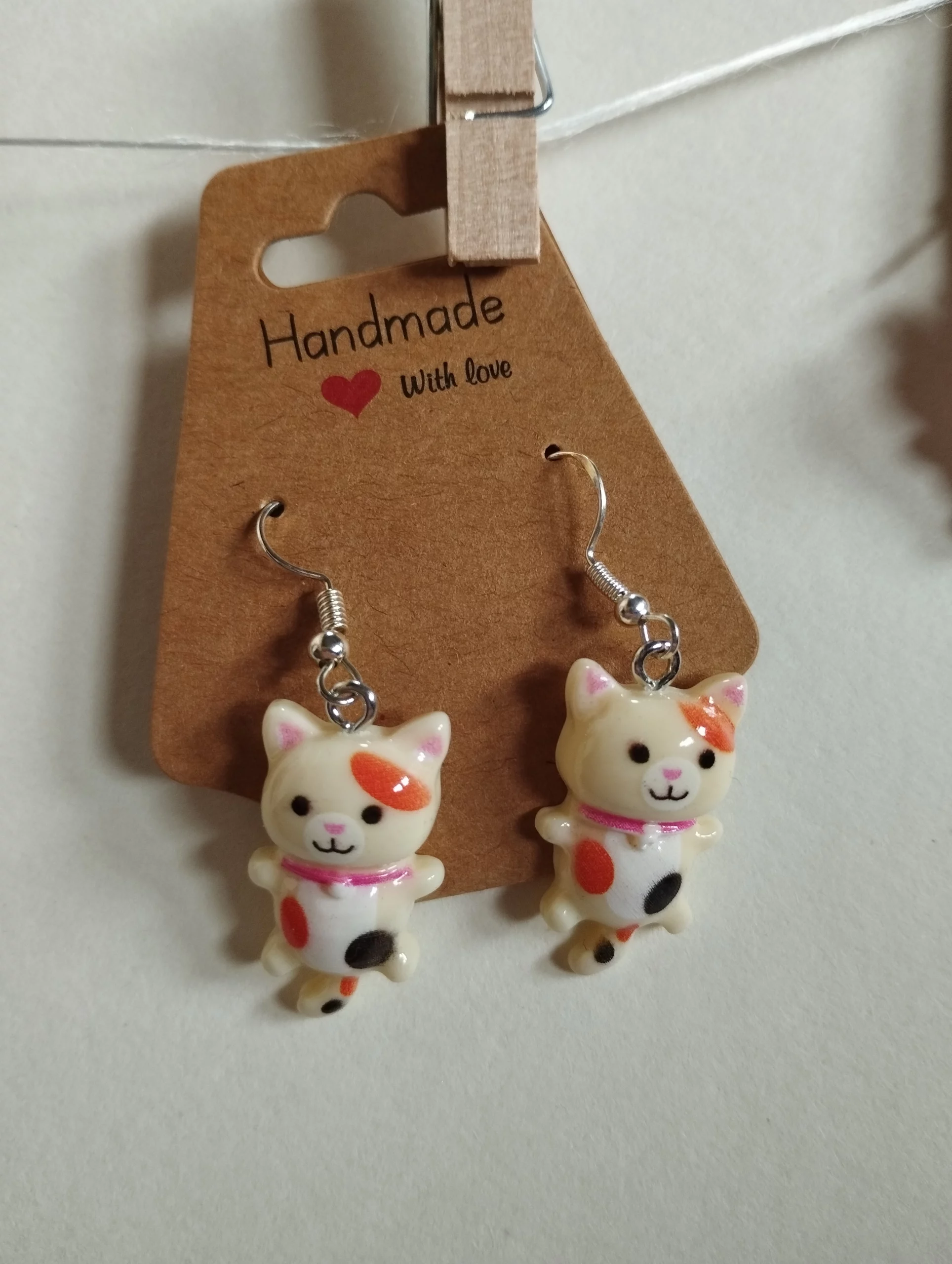 boucles d'oreilles chats beige tricolore